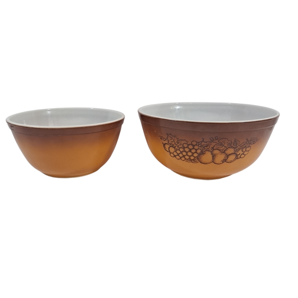 Vintage Old Orchard Pyrex #403 2.5 Qt & #402 1.5 Qt Mixing Nesting Bowls
